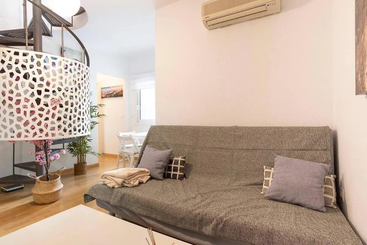 Chic Penthouse With Large Rooftop Μάλαγα